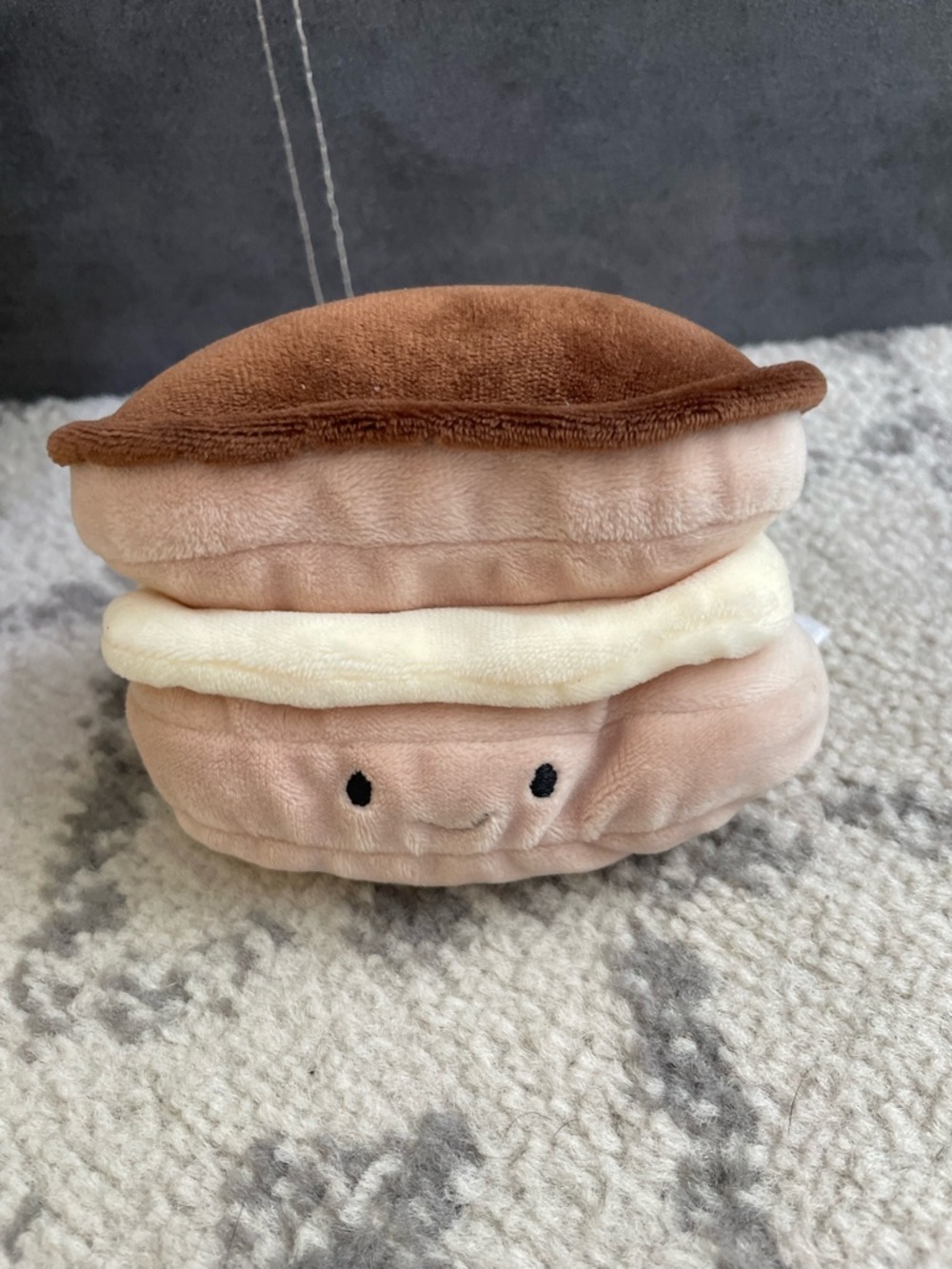 Jellycat Pretty Patisserie Éclair Retired plush toy